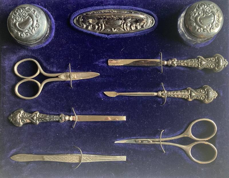 1920Er Jahre Silberfarbenes Maniküre Set von Etsy - BellwetherCuriosity