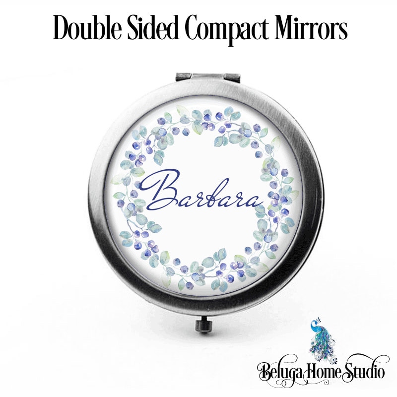 Custom Compact Spiegel Aquarell Stil Blaubeere Blätter Blumenkranz Die Barbara Brautjungfer Geschenke Kosmetikspiegel Personalisierte Custom Compact Spiegel Aquarell Stil Blaubeere Blätter Blumenkranz Die Barbara Brautjungfer Geschenke Kosmetikspiegel Personalisierte von Etsy - BelugaHomeStudio
