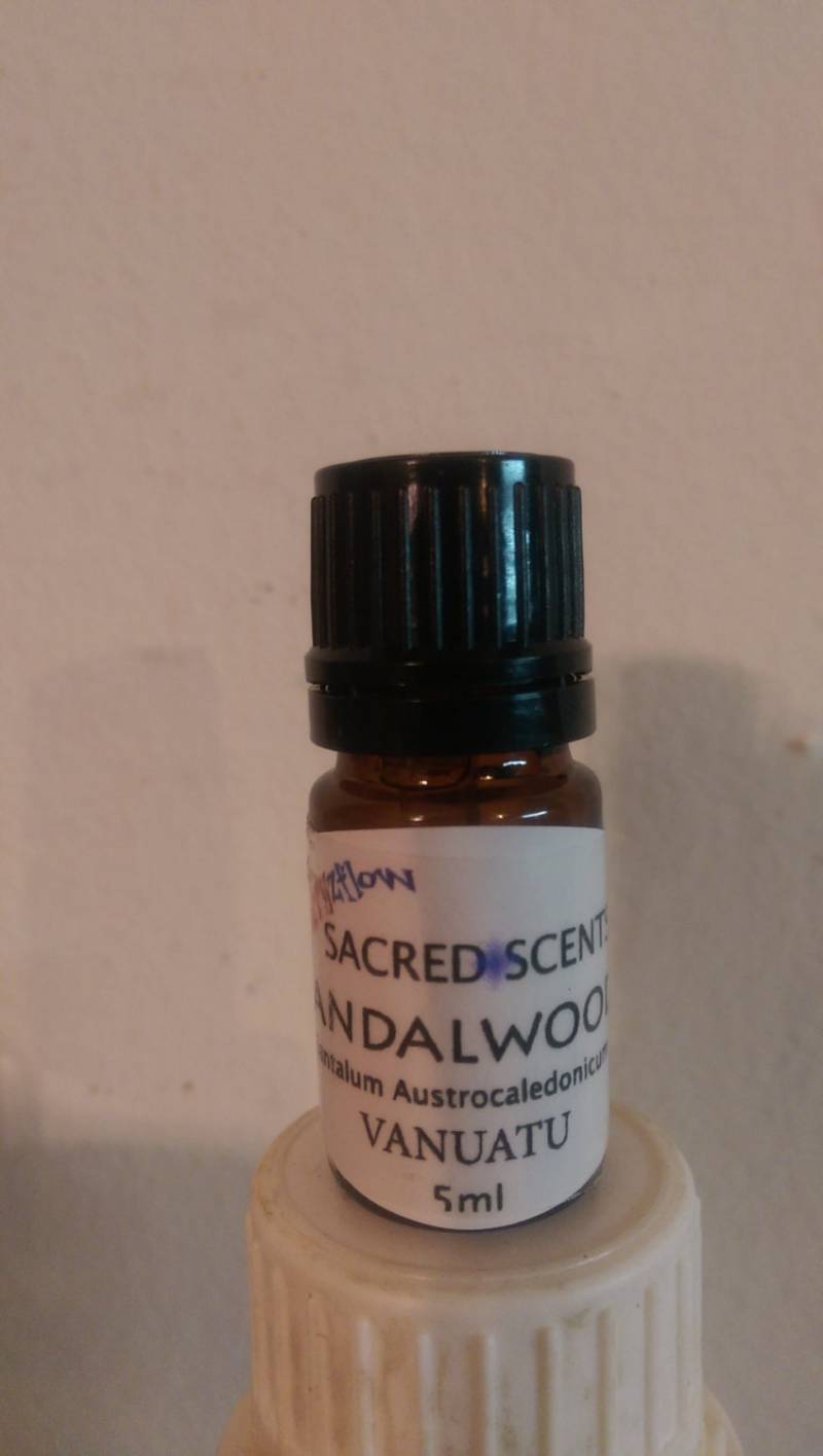 Sandelholzöl - Vanuatu von Etsy - Berryzflow