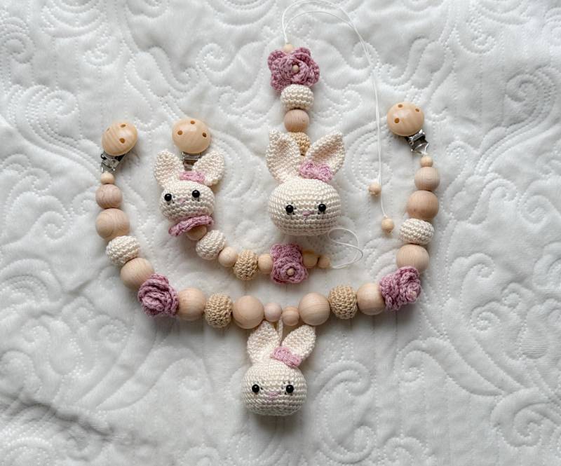 Baby Geschenk Häkel Set Amigurumi Schnullerhalter Schnullerclip Schnullerkette Kinderwagenkette Hase von Etsy - BestLovelythings