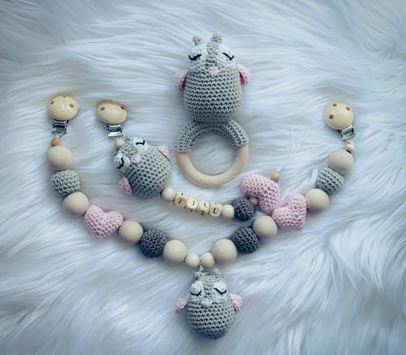 Baby Geschenk Häkel Set Amigurumi Schnullerhalter Schnullerclip Schnullerkette Rassel Greifling Kinderwagenkette Eule von Etsy - BestLovelythings