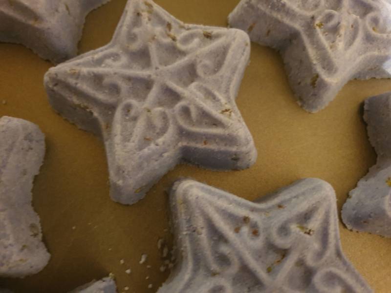 Bimble Sun, Spoon & Stars Versteckter Preis Löffel-Theorie Tiefe Ladung Badebomben von Etsy - BimbleAround