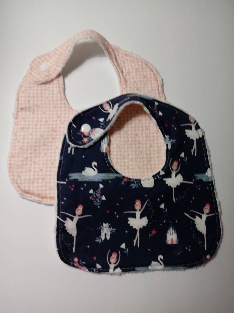 Ballerina Baby Lätzchen Set Fleece-Gefütterte Side Snap von Etsy - BitsyBearBoutique