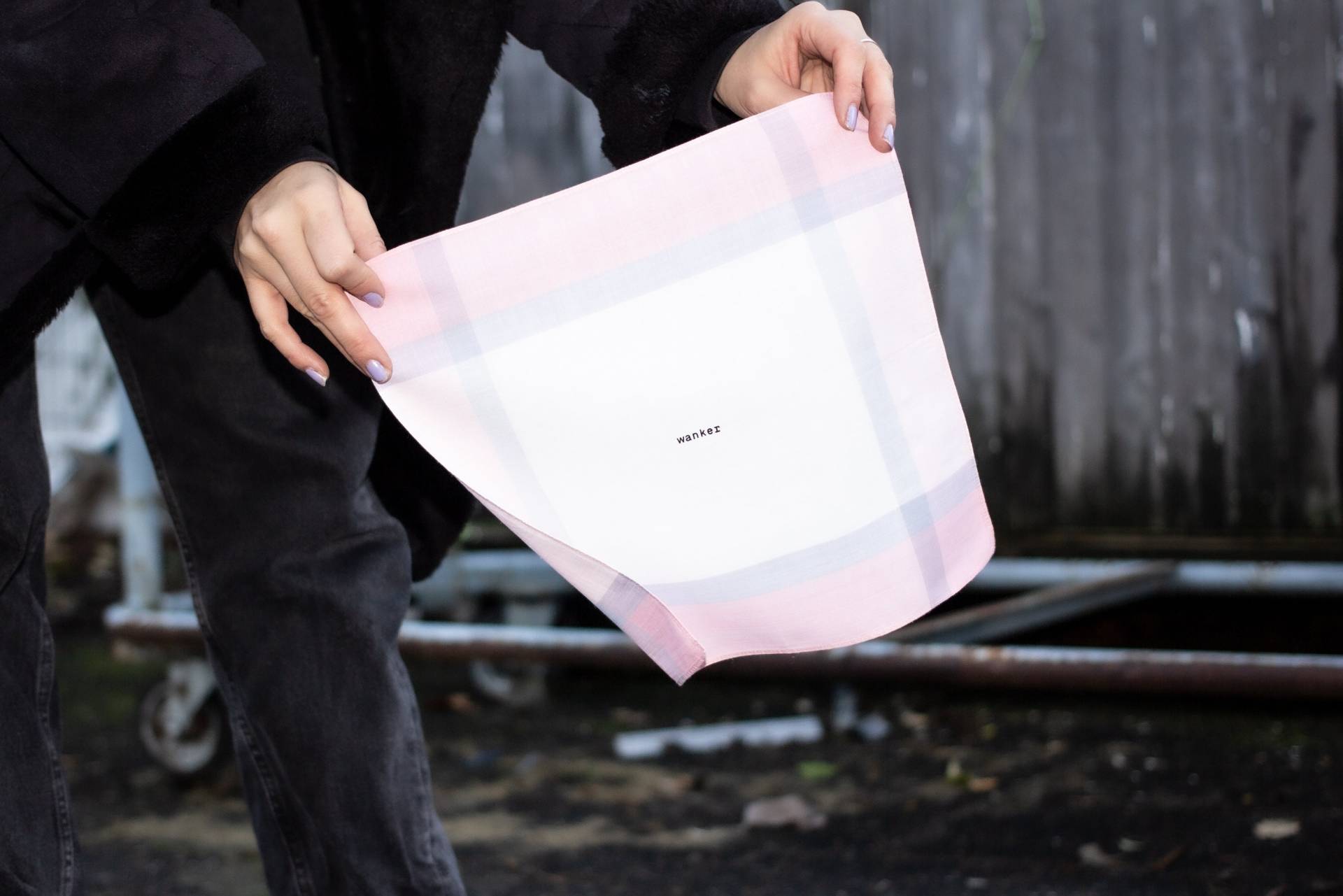 Rosa-Weißes Baumwoll-stofftaschentuch Mit "Wanker"-Siebdruck, Waschbar Bei 60 Grad, Wiederverwendbar Nachhaltig, Jerk, Valentinstag-Geschenk Rosa-Weißes Baumwoll-stofftaschentuch Mit "Wanker"-Siebdruck, Waschbar Bei 60 Grad, Wiederverwendbar Nachhaltig, Jerk, Valentinstag-Geschenk von Etsy - BitteDrehenSieDurch