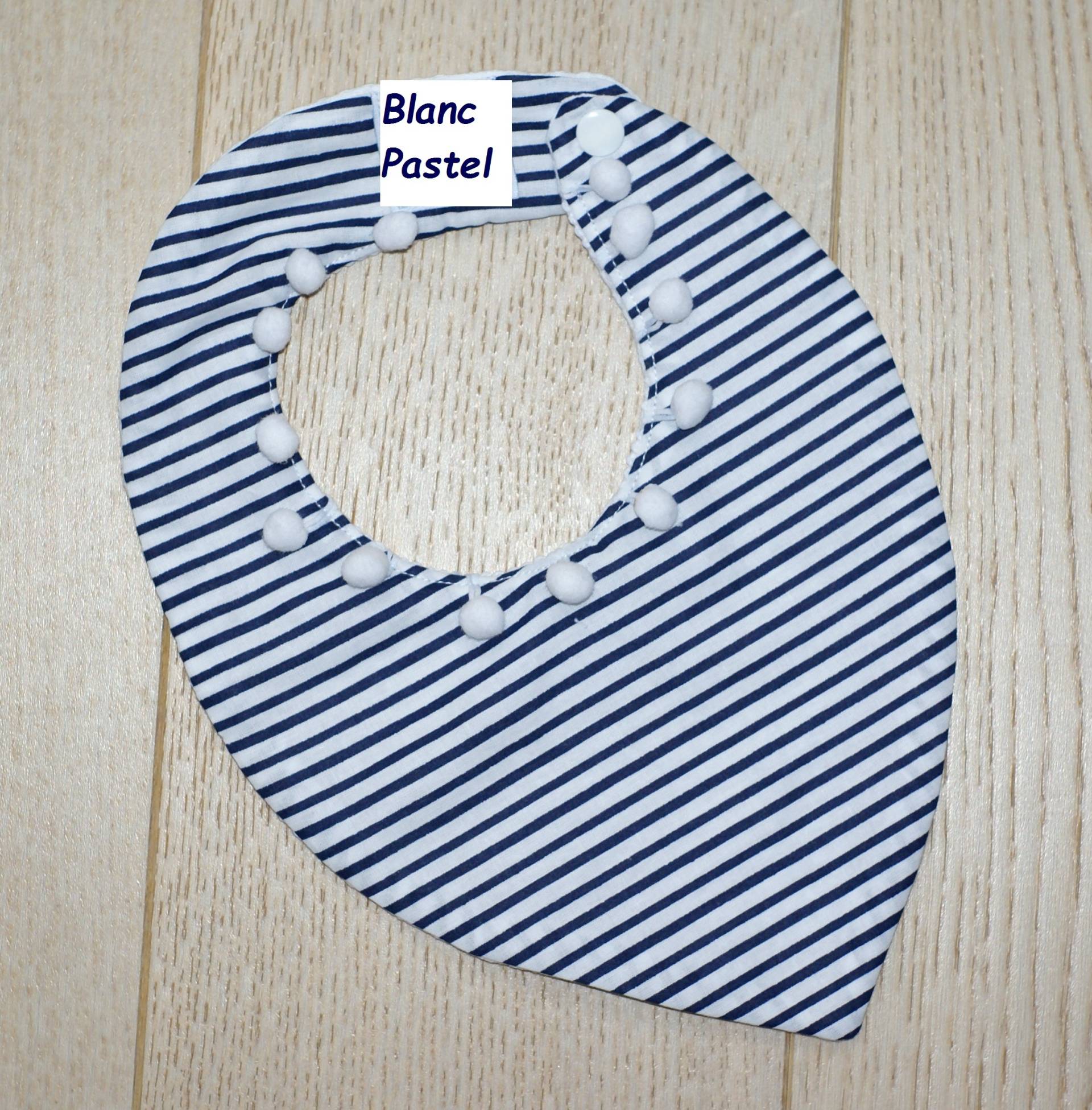 Seemann Lätzchen Gestreift Weiß Pompons von Etsy - Blancpastel