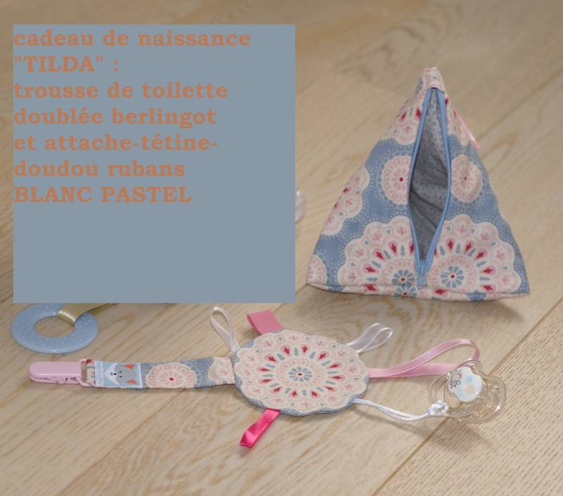 "Tilda" Geburtsgeschenk Weiche Tetin Krawatten Bänder Und Berlingot Toiletten-Kit von Etsy - Blancpastel