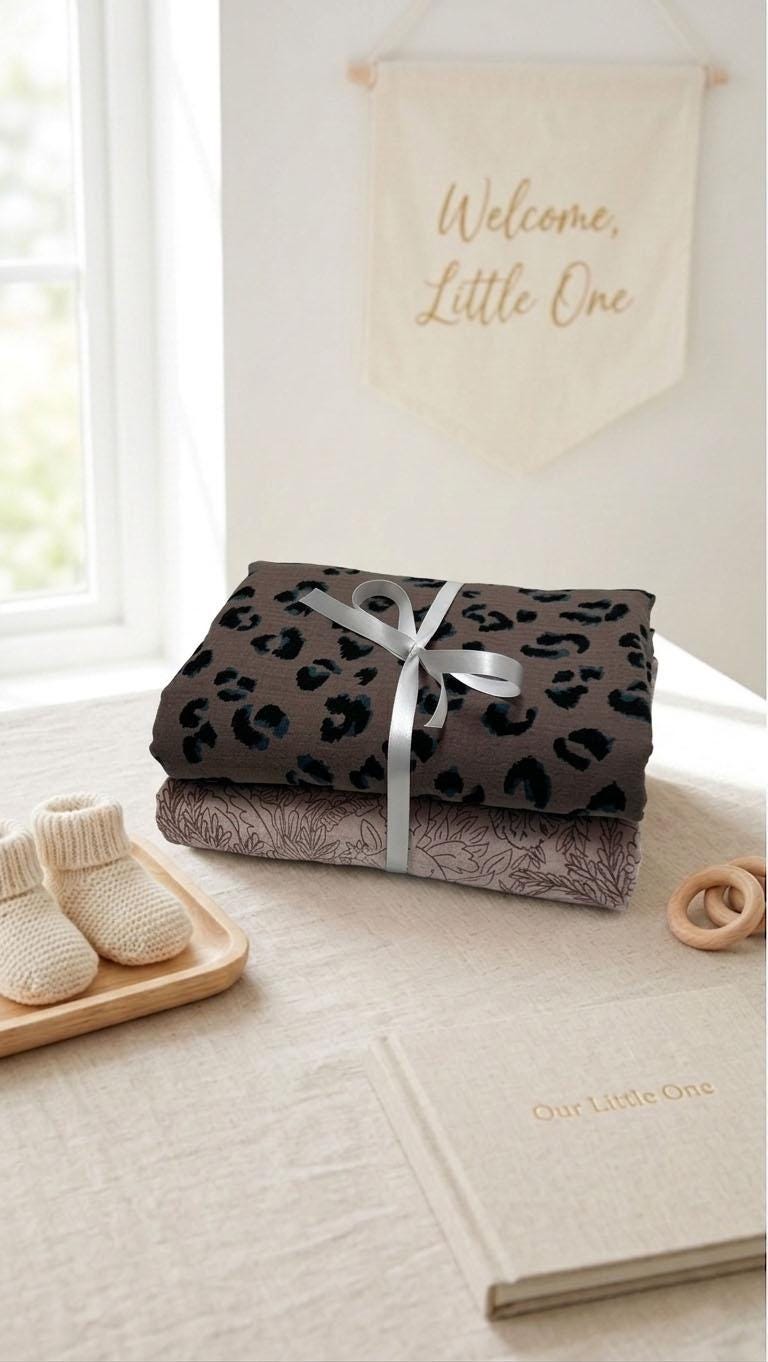 Baby Schnuffeltuch Set Leopard | Modernes Musselin Babyset Kuscheltuch Geschenk Zur Geburt von Etsy - BlausbergBaby