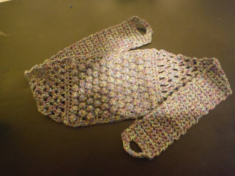 Back Scrubber - Gestreifte Farben von Etsy - BlessItBeCrochet