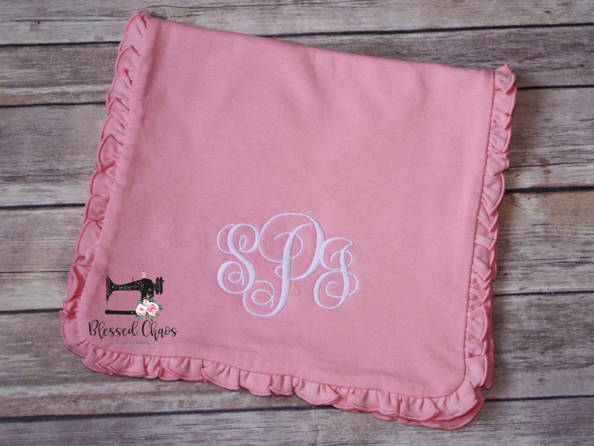 Monogrammierte Baumwolle Rosa Rüschen Baby Burp Tuch, Baby-Mädchen-Burp-Rag, Personalisierte Baby-Dusche-Geschenk, Benutzerdefinierte von Etsy - BlessedChaosCreation