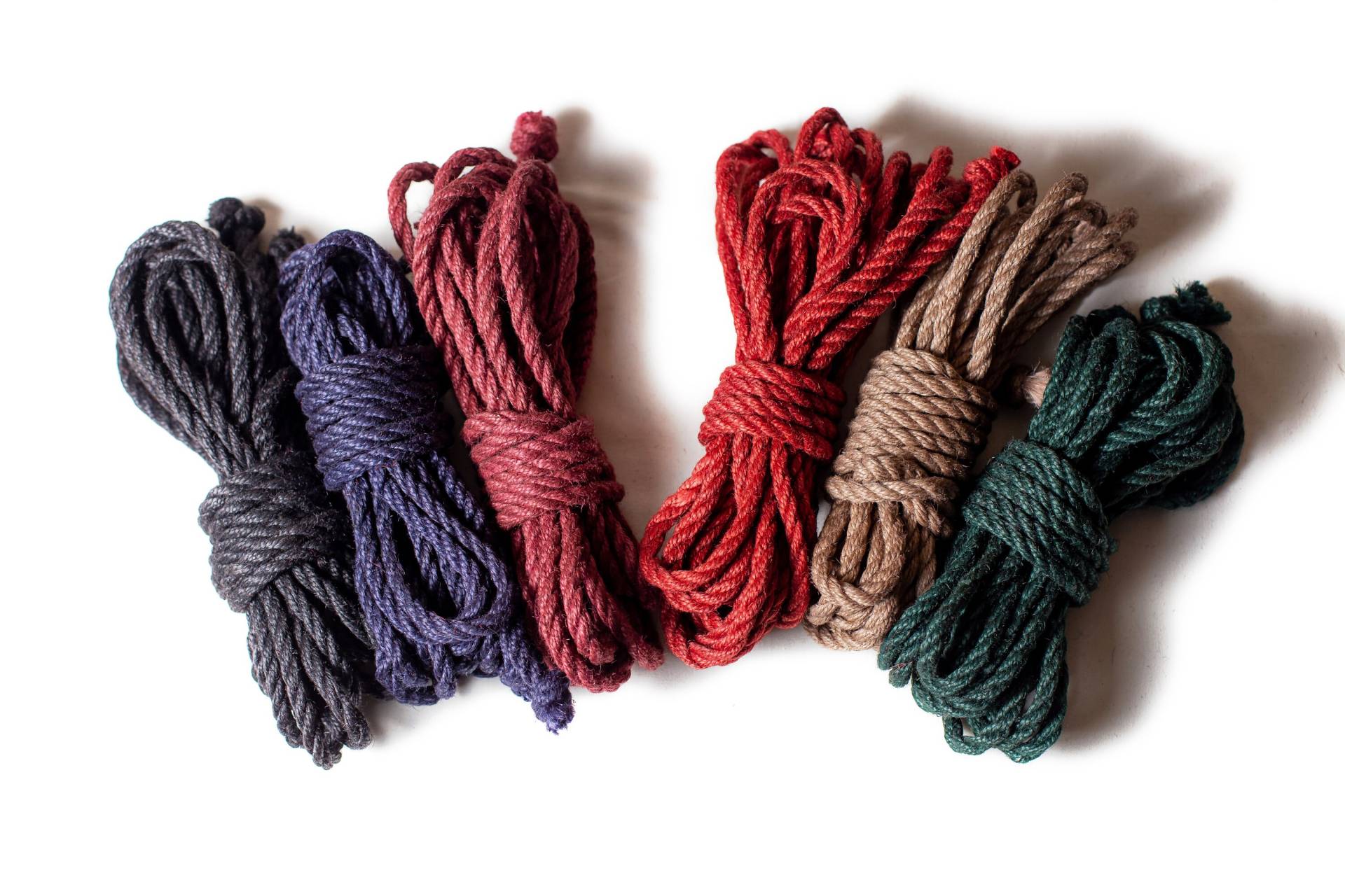 Shibari Juteseil-Kit - 8-Teiliges Set, Handkonditioniert 26 Ft × 8 Mm von Etsy - BlissFeelings