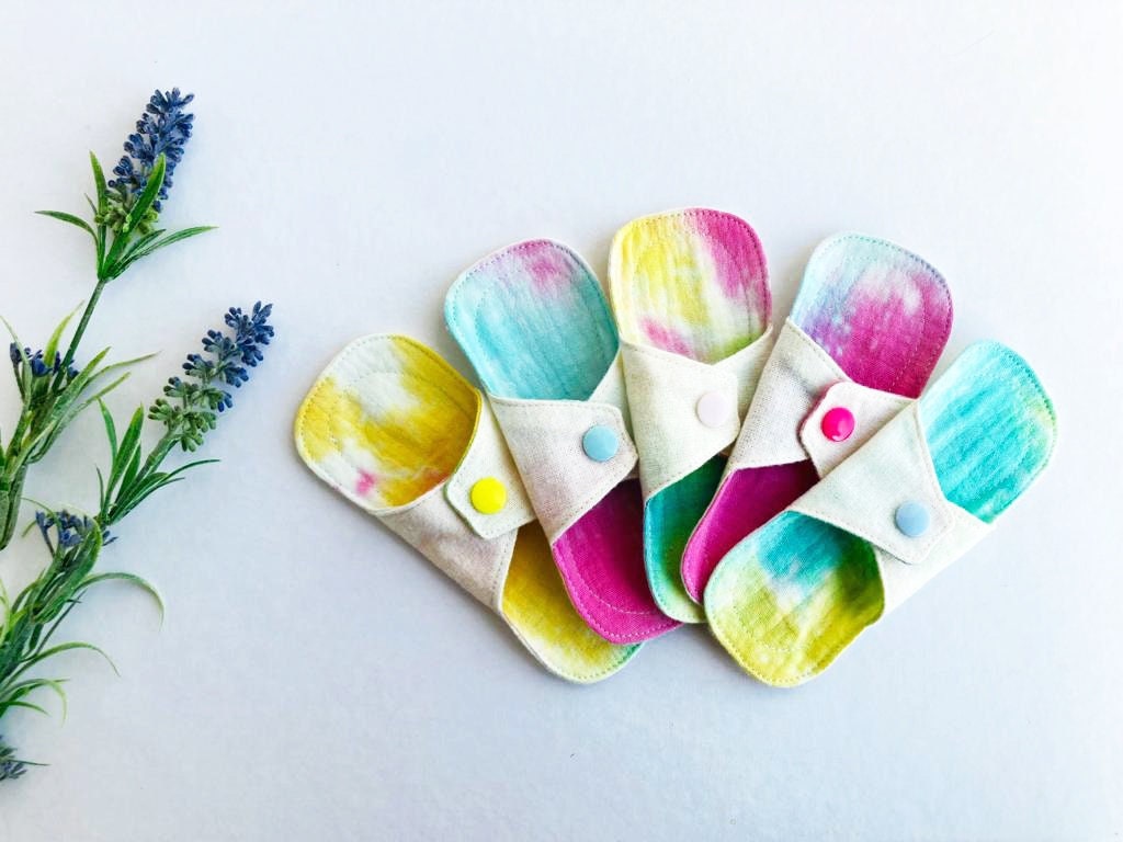 100% Bio-Baumwolle Musselin Wiederverwendbare Slipeinlagen 100% Bio-Baumwolle Musselin Wiederverwendbare Slipeinlagen von Etsy - BloomPads