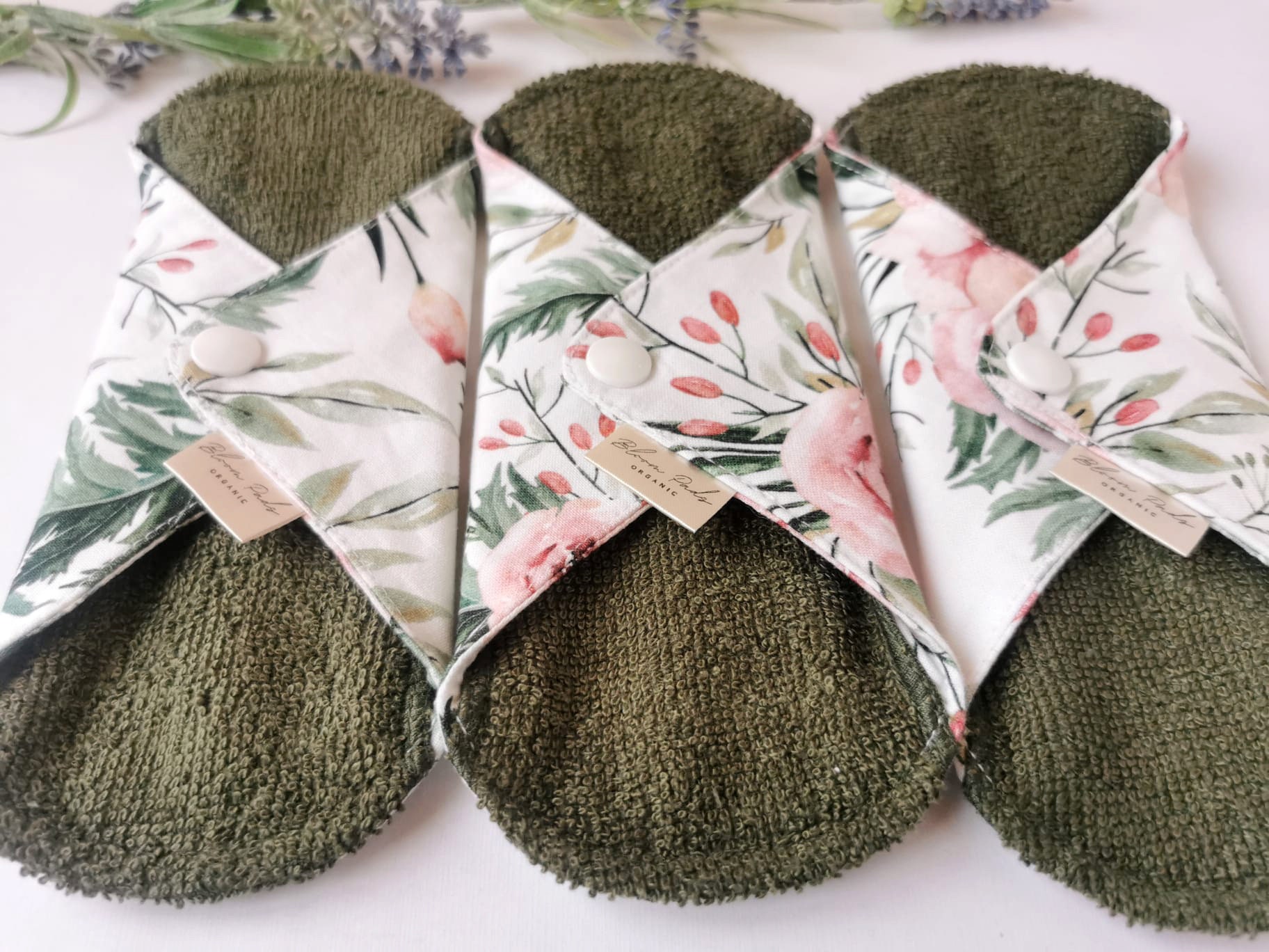 Bio Bambus Stoffpads Wiederverwendbare Slipeinlagen Mit Blumenmuster Bio Bambus Stoffpads Wiederverwendbare Slipeinlagen Mit Blumenmuster von Etsy - BloomPads