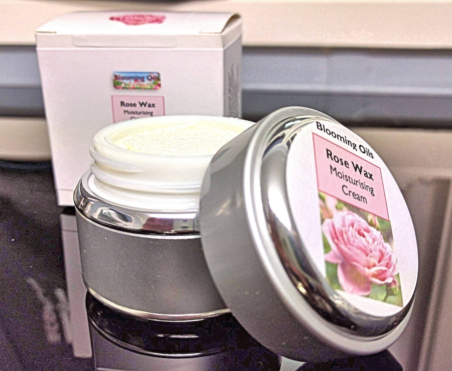 Rose Wachs Feuchtigkeitscreme Rose Wachs Feuchtigkeitscreme von Etsy - BloomingOils