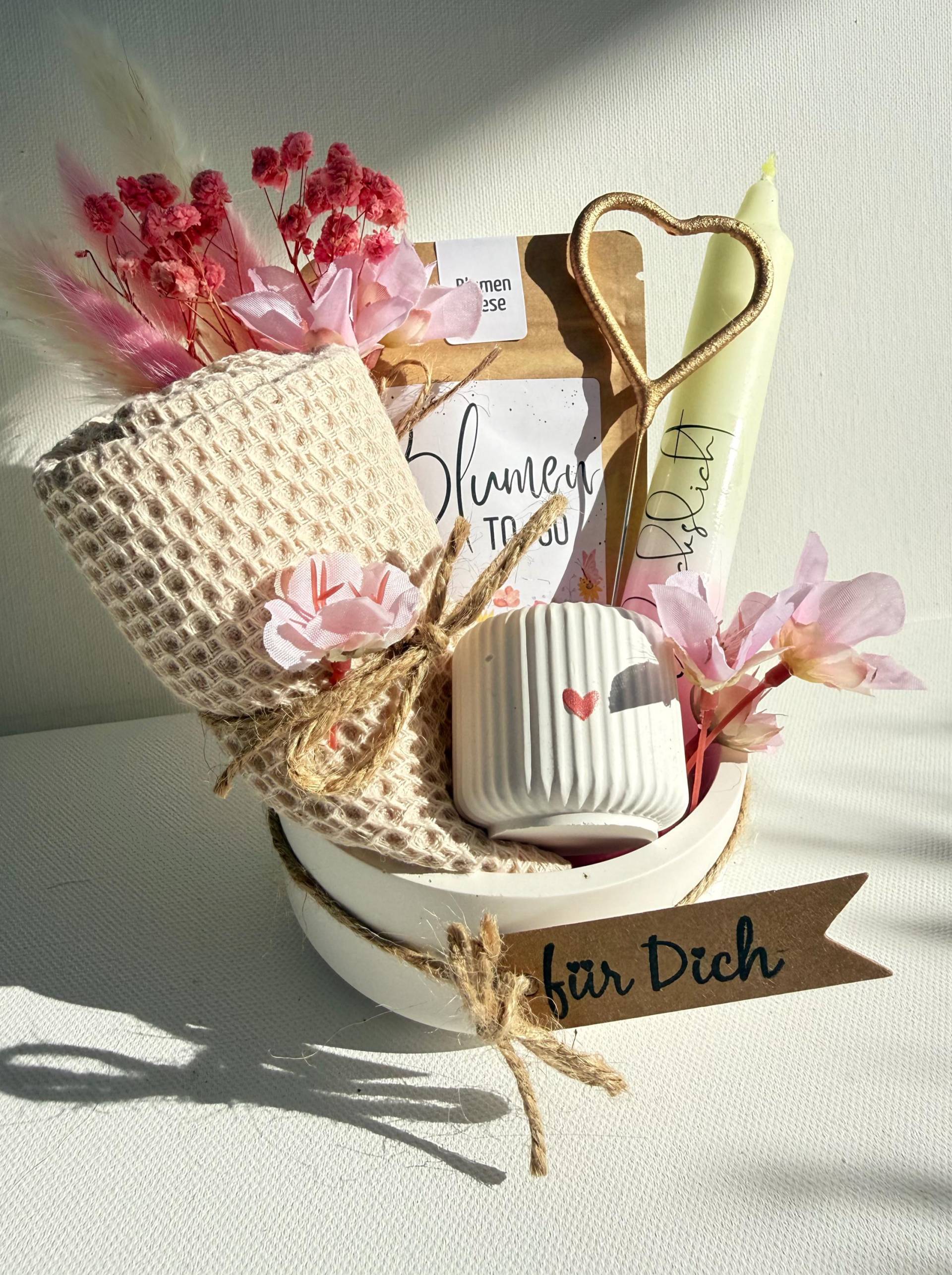Boho Geschenkset Mit Gipsschale | Kerzenhalter, Kerze, Blumensamen, Handtuch & Trockenblumen Geschenk Mama Freundin Boho Geschenkset Mit Gipsschale | Kerzenhalter, Kerze, Blumensamen, Handtuch & Trockenblumen Geschenk Mama Freundin von Etsy - BoJaLiStore