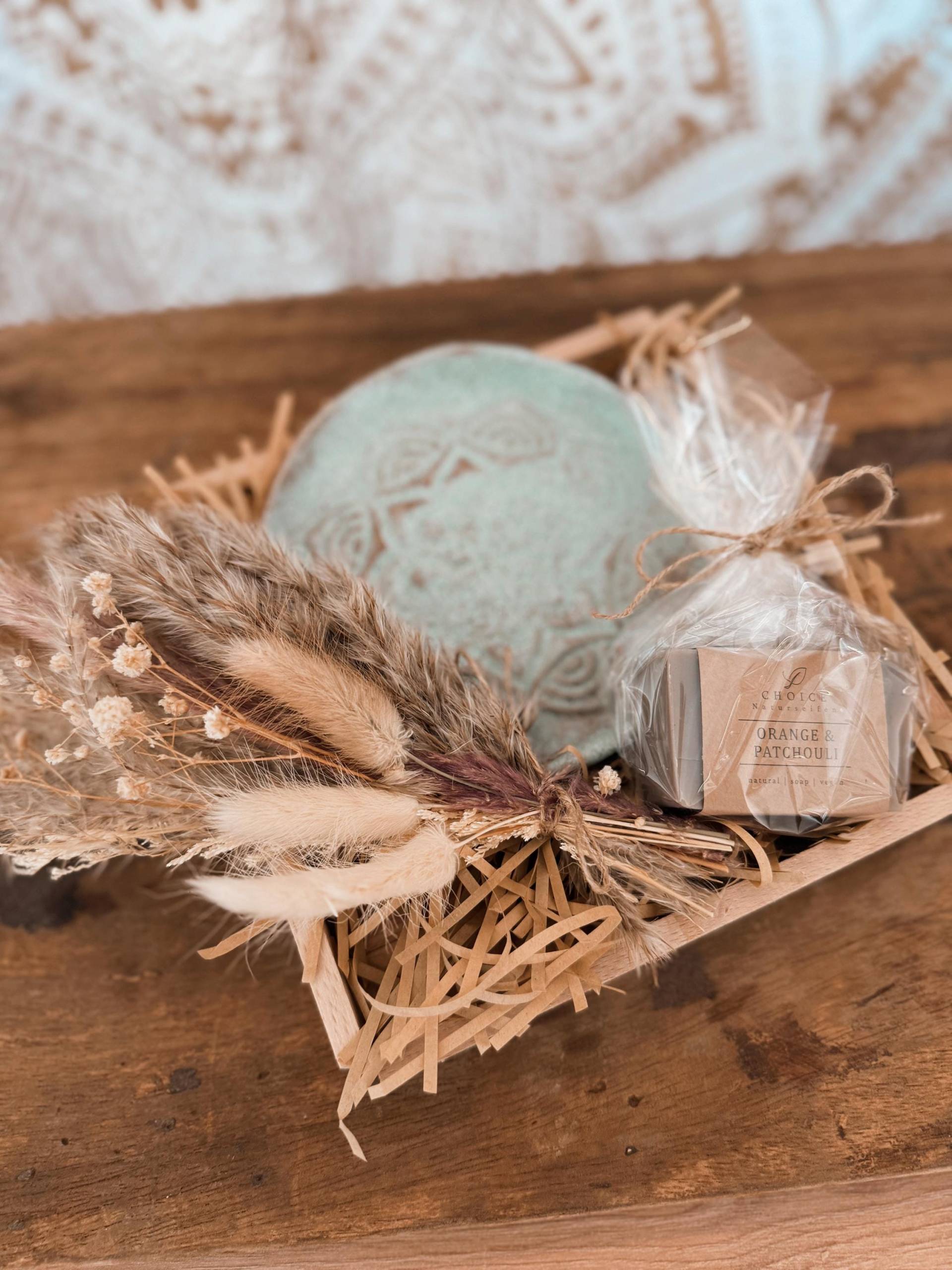 Boho Geschenkset Mit Handgetöpferter Schale & Naturseife - Achtsamkeits Geschenk Trockenblumen von Etsy - BoJaLiStore