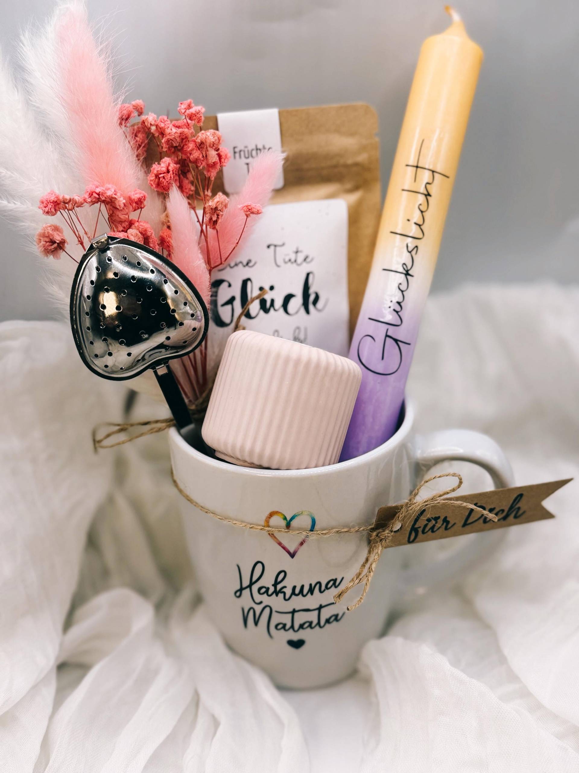 Geschenkset „Hakuna Matata" | Tasse, Glückslicht, Tee, Kerzenhalter & Herzteesieb Boho Geschenk Für Dich Liebevolle Aufmunterung von Etsy - BoJaLiStore