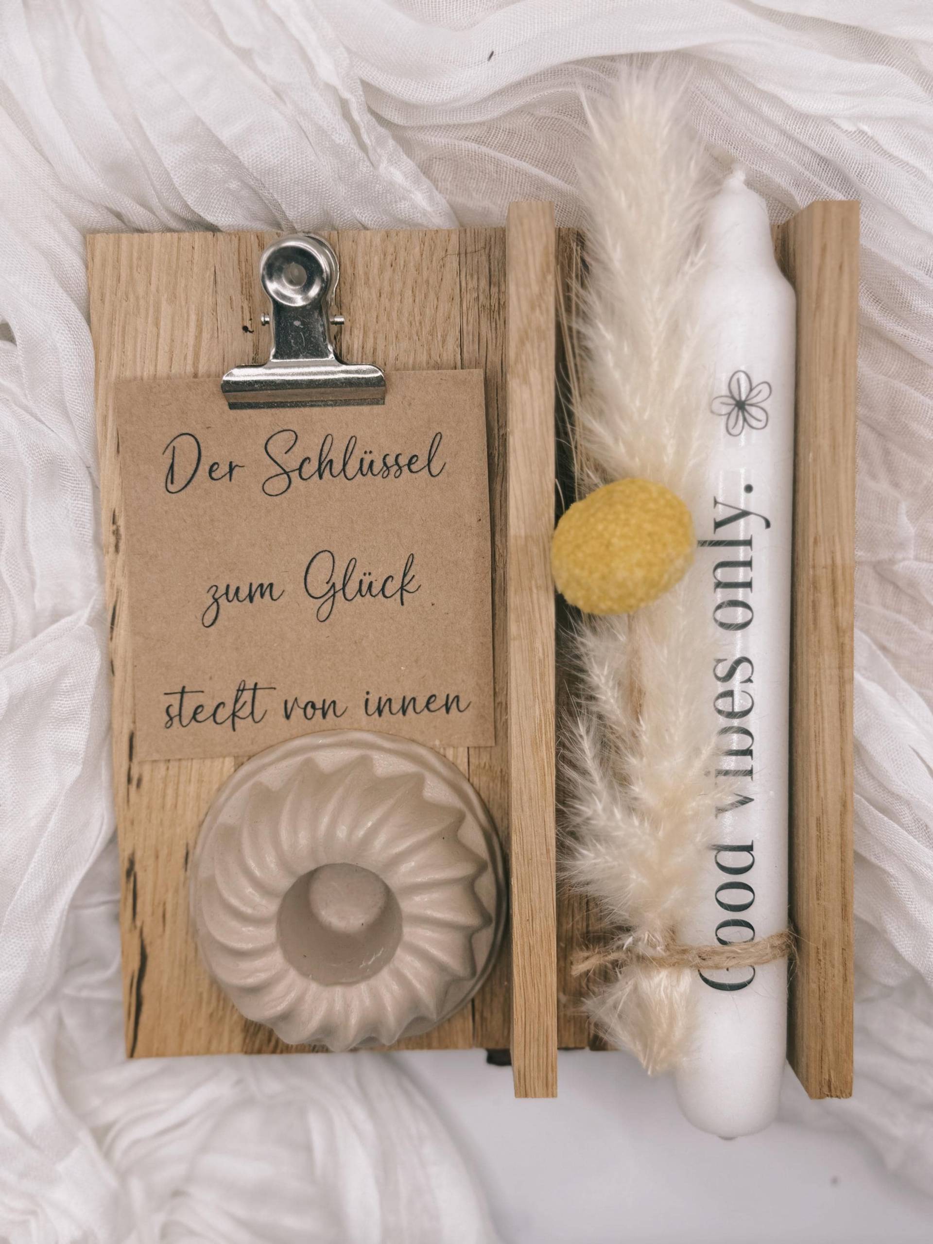 Geschenkset Schlüssel Zum Glück - Holz Deko Set Good Vibes | Mit Kerze & Karte Geschenk Freundin Einzug Geburtstag Motivation von Etsy - BoJaLiStore