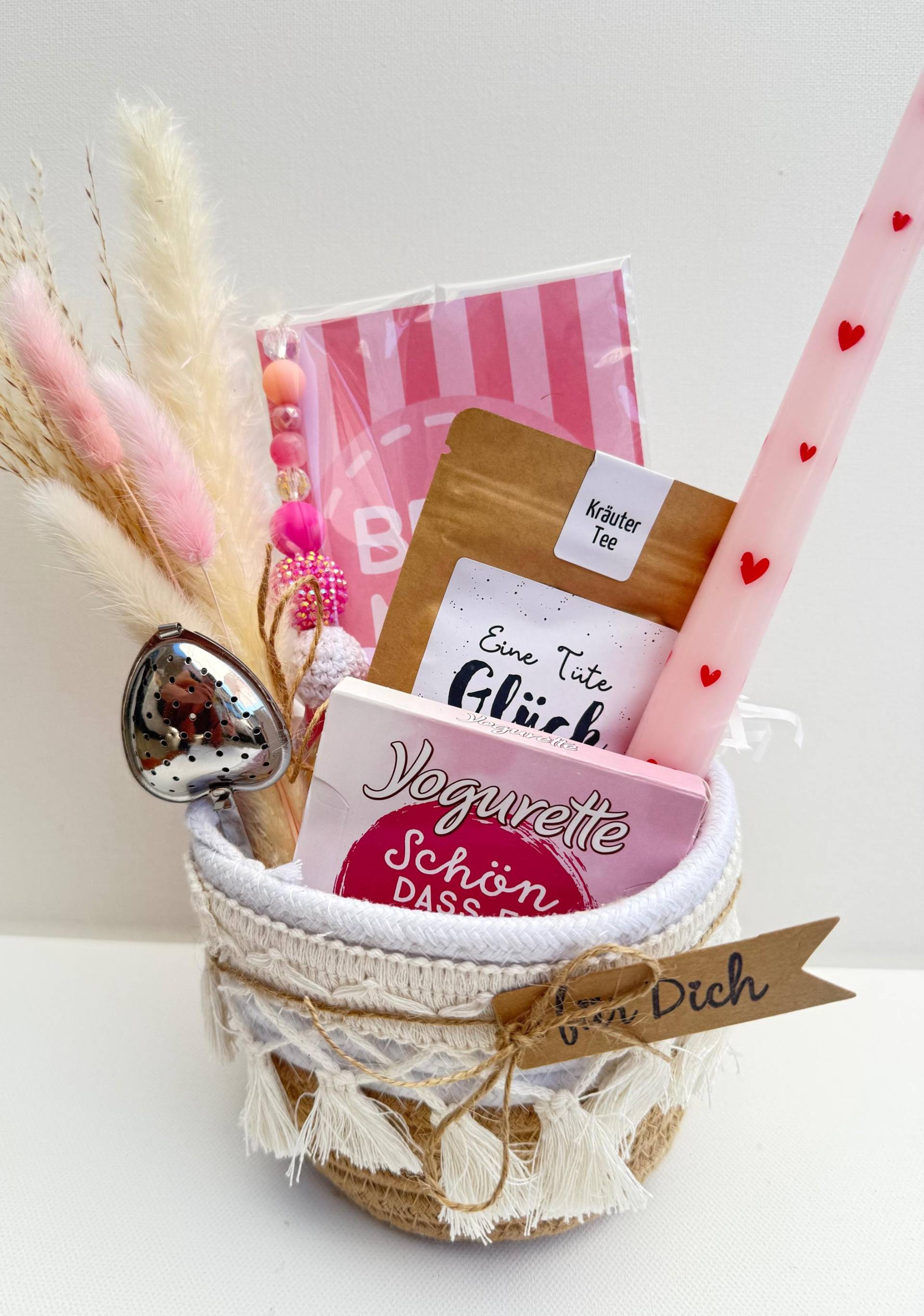 Muttertag Geschenkset Mit Sonnenfänger | Kerze Herzen, Tee, Yogurette, Teesieb Herz Geschenk Mama Geburtstag Muttertag Geschenkset Mit Sonnenfänger | Kerze Herzen, Tee, Yogurette, Teesieb Herz Geschenk Mama Geburtstag von Etsy - BoJaLiStore