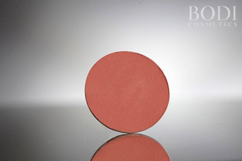 Wein - Tiefrot Gepresster Matter Lidschatten Single 37 Mm Pan Matte Shadow von Etsy - BodiCosmetics