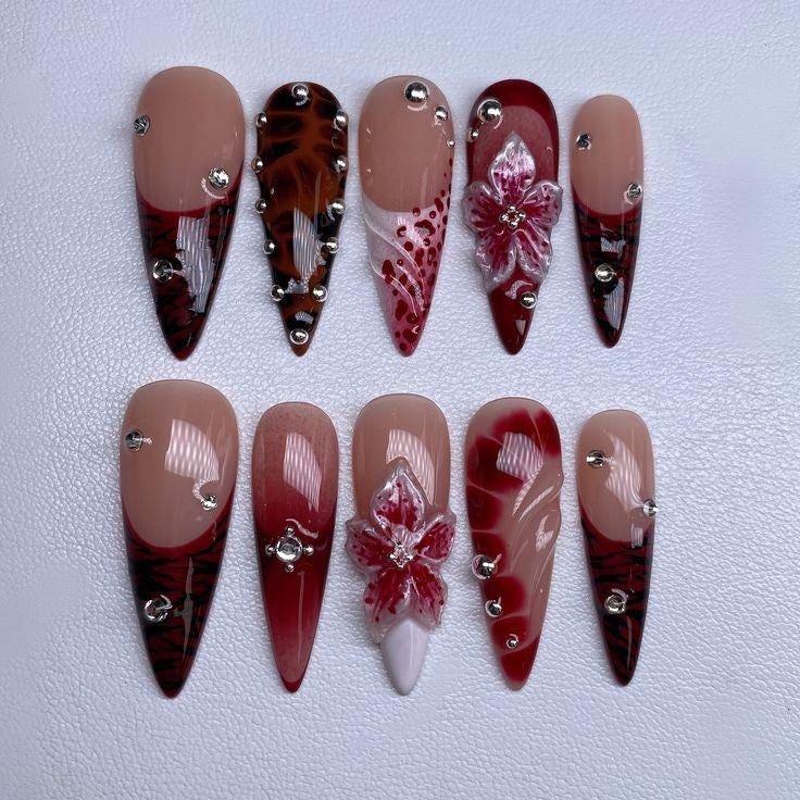 3D Red Floral Press On Nails | Handmade Burgundy Stiletto Fake With Rhinestones & Marble Art Elegant Glam Nail Set 3D Red Floral Press On Nails | Handmade Burgundy Stiletto Fake With Rhinestones & Marble Art Elegant Glam Nail Set von Etsy - BohmBum