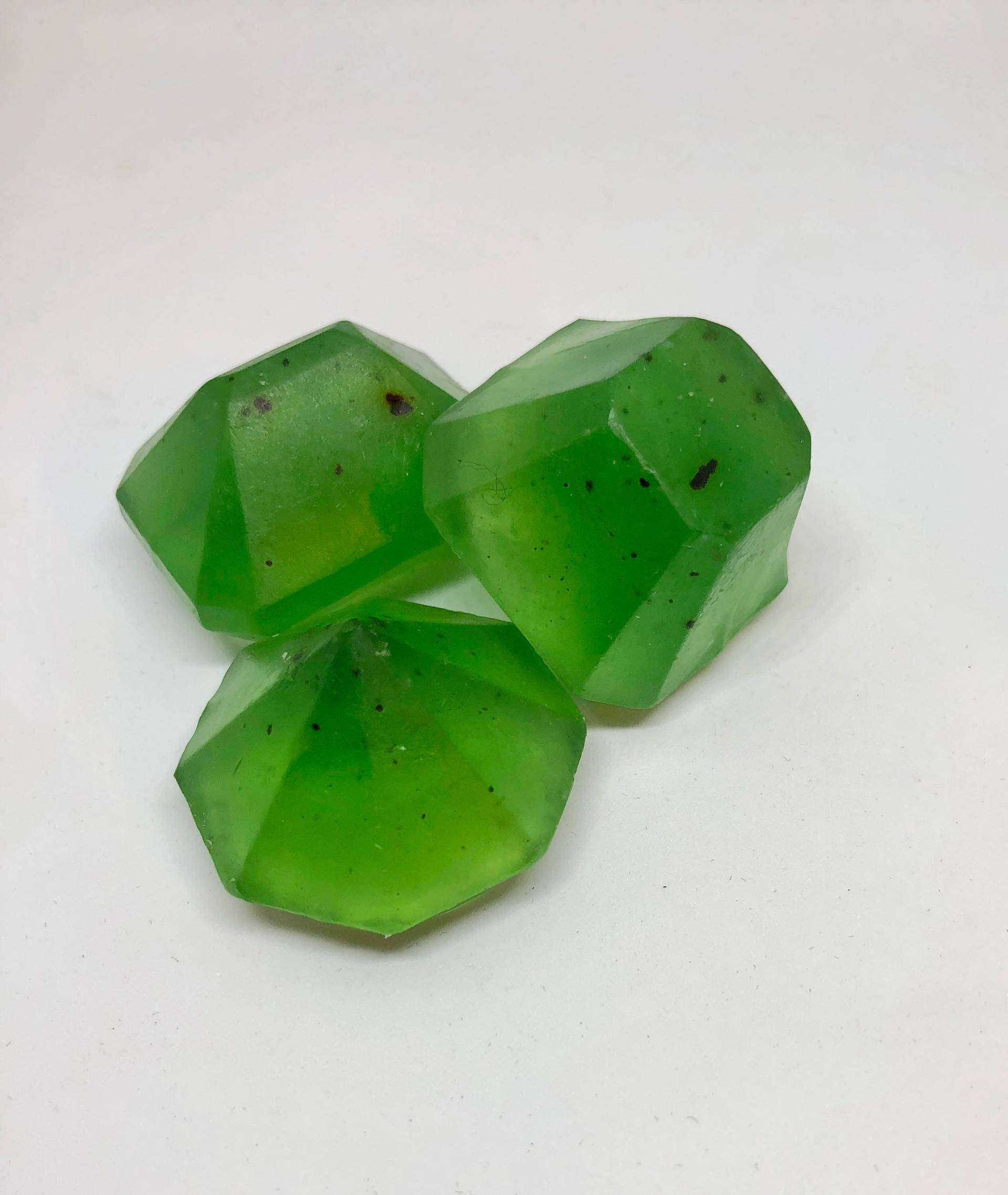 Set Von 3 Emerald City Grün Edelstein Stein Glycerinseife - Green Matcha Juwel Seife Gastgeschenke Zauberer Oz Kleingeschenk Geschenk Für Sie von Etsy - BombPopBoutique
