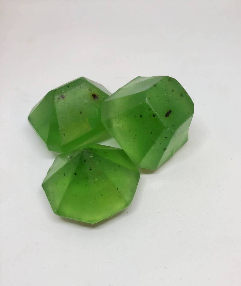 Set Von 3 Emerald City Grün Edelstein Stein Glycerinseife - Green Matcha Juwel Seife Gastgeschenke Zauberer Oz Kleingeschenk Geschenk Für Sie von Etsy - BombPopBoutique