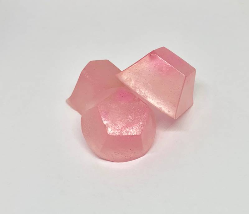 Set Von 3 Pink Sands Morganit Saphir Edelstein Stein Glycerinseife - Funkeln Juwel Seife Gastgeschenke Kaugummi Geschenk Für Sie Rosenquarz von Etsy - BombPopBoutique