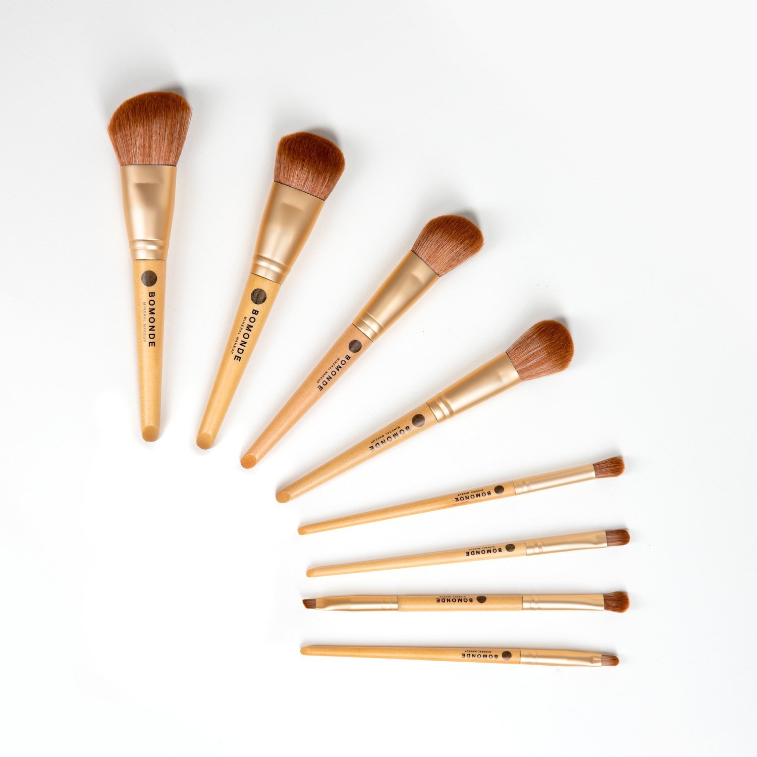 Kunsthaar Veganes 8-Teiliges Pinselset - Tierversuchsfrei Und 100% Naturbelassen von Etsy - Bomondemineralmakeup