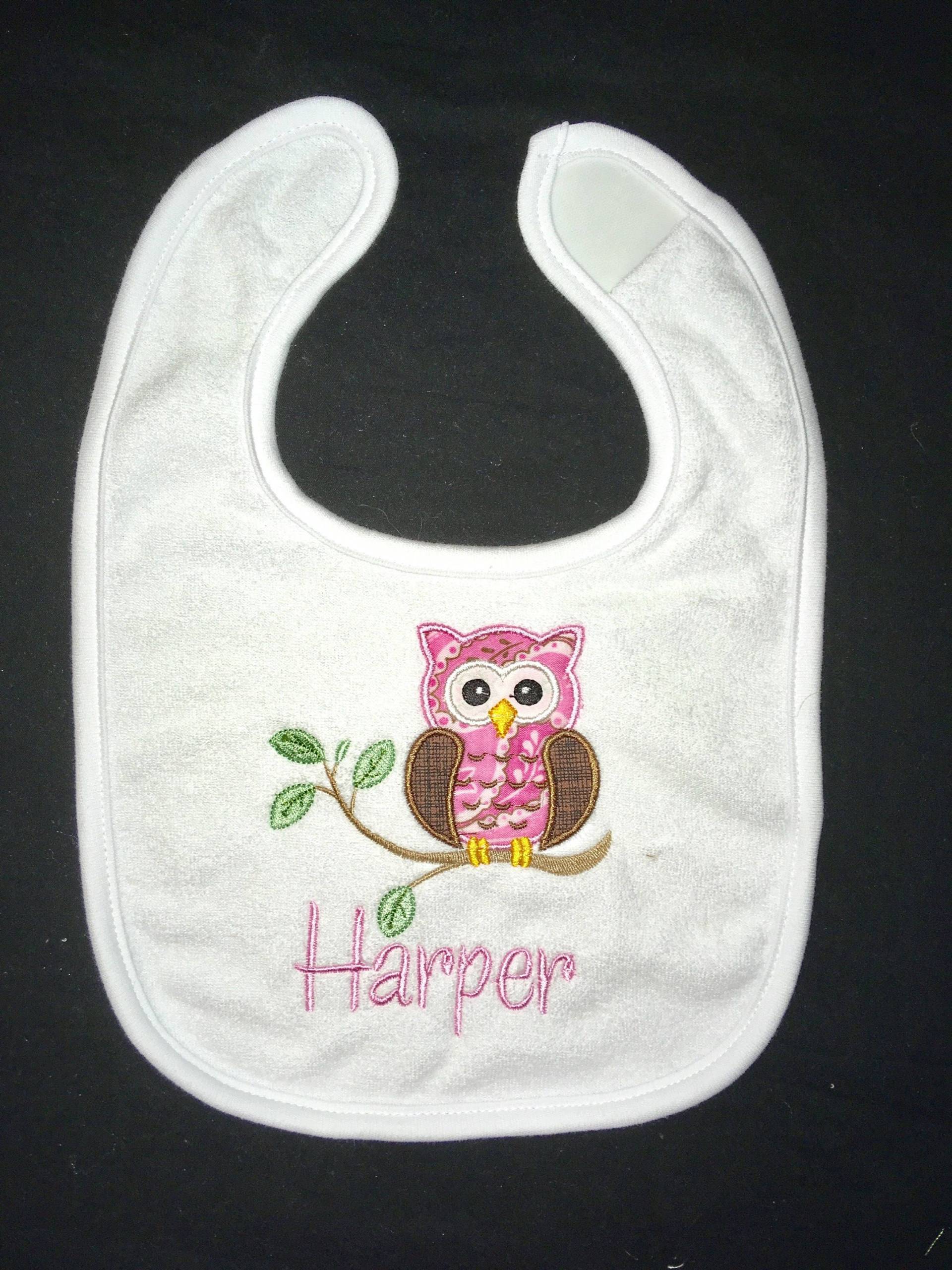 Benutzerdefinierte Applizierte Eule Burp Tuch Und Baby Lätzchen von Etsy - BoutiqfullyYours