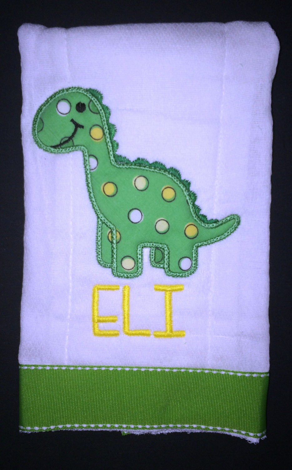 Benutzerdefinierte Applizierten Dinosaurier Aufstoßen Tuch von Etsy - BoutiqfullyYours