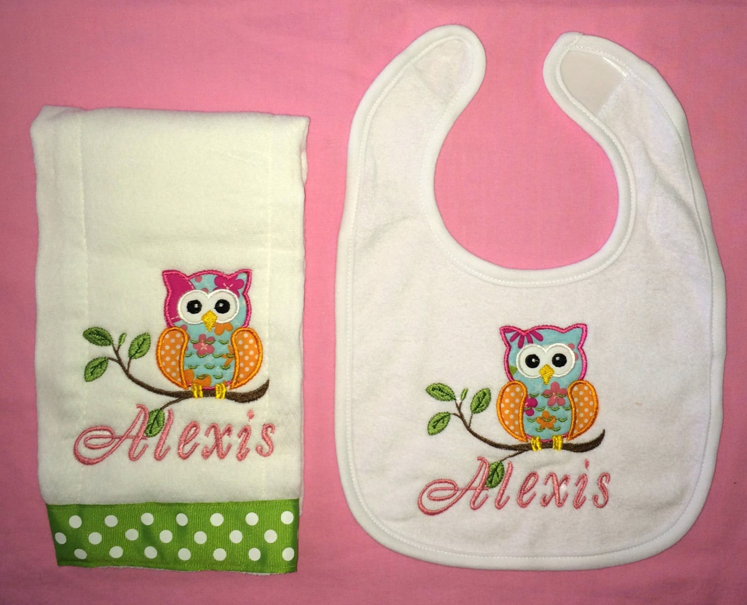 Benutzerdefinierte Applizierten Eule Aufstoßen Tuch Und Baby Lätzchen von Etsy - BoutiqfullyYours