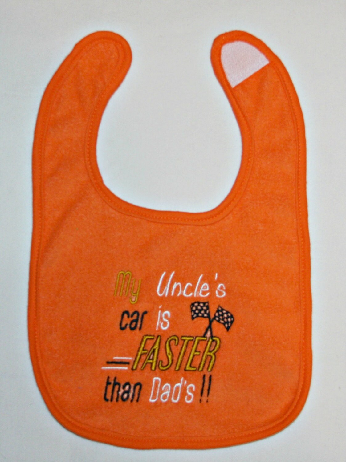 Das Auto Meines Onkels Ist Schneller Als Dads Individuell Besticktes Lätzchen von Etsy - BoutiqfullyYours