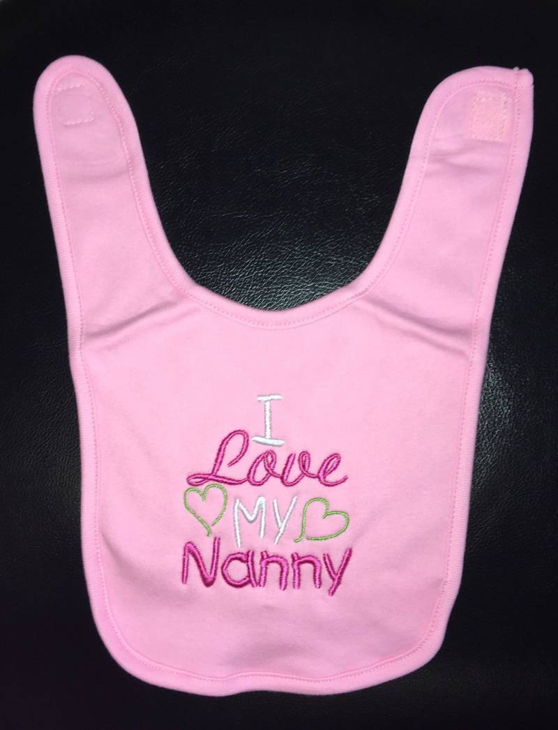 Ich Liebe Meine Nanny Benutzerdefinierte Bestickte Lätzchen Ich Liebe Meine Nanny Benutzerdefinierte Bestickte Lätzchen von Etsy - BoutiqfullyYours