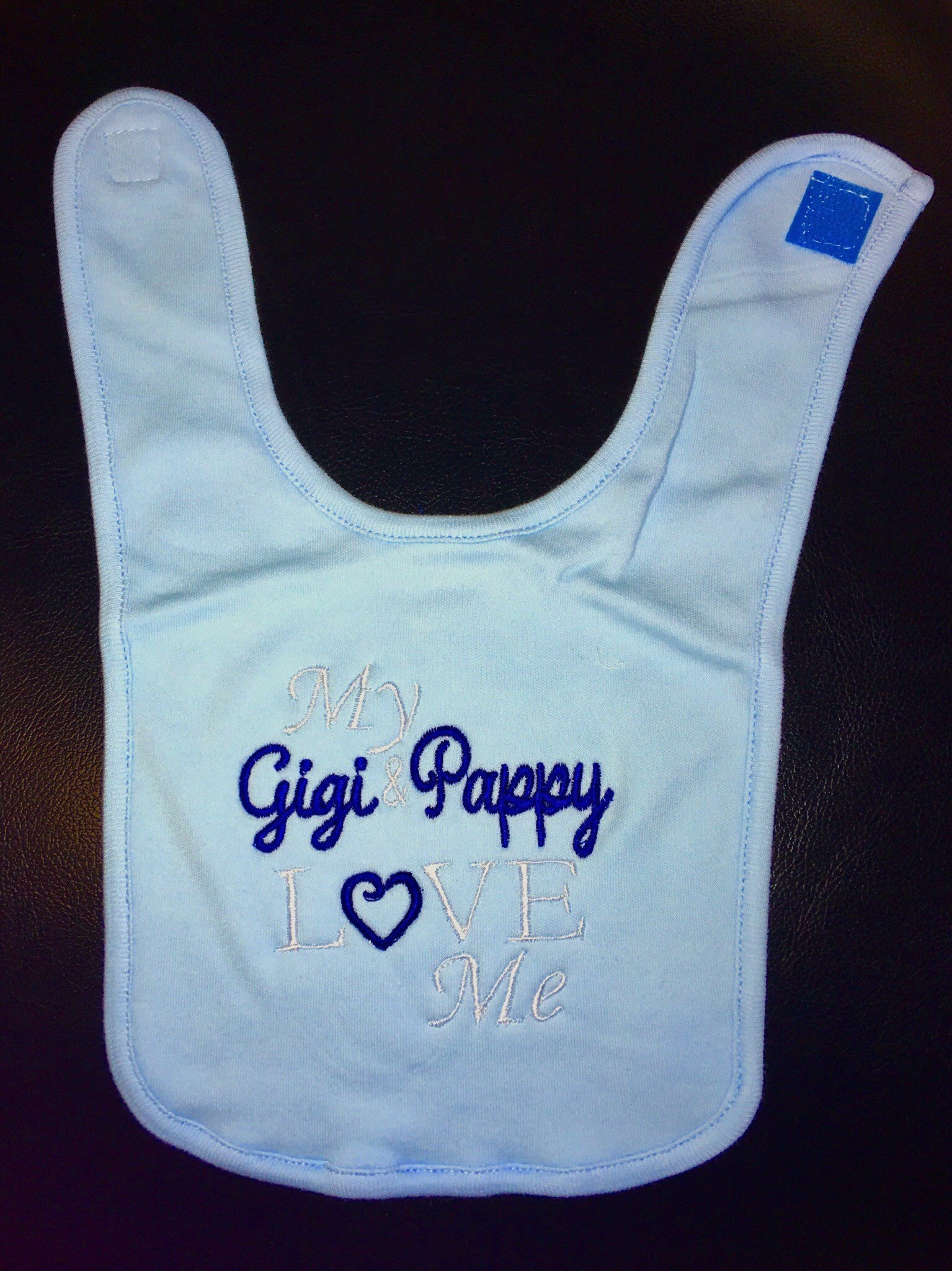 Meine Gigi & Pappy Loves Me Benutzerdefinierte Bestickt Lätzig von Etsy - BoutiqfullyYours