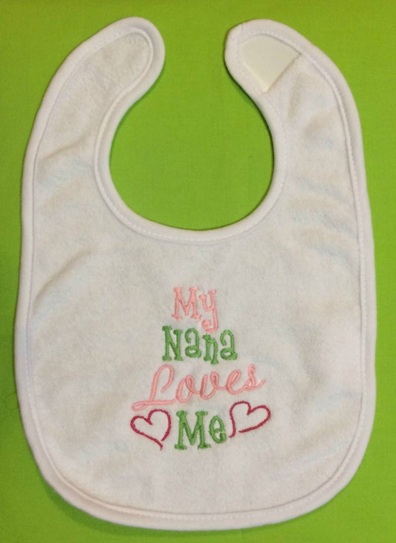 Meine Nana Liebt Mich Benutzerdefinierte Bestickte Lätzchen von Etsy - BoutiqfullyYours