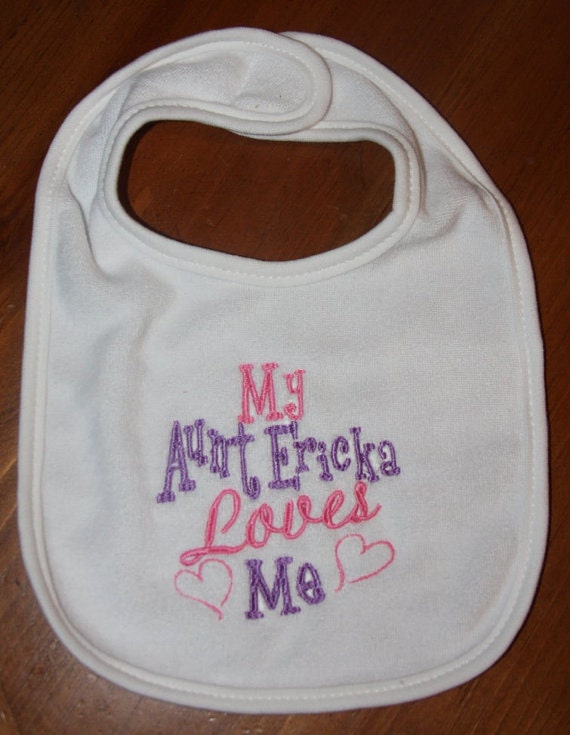 Meine Tante | Name Liebt Mich Benutzerdefinierte Bestickte Lätzchen von Etsy - BoutiqfullyYours