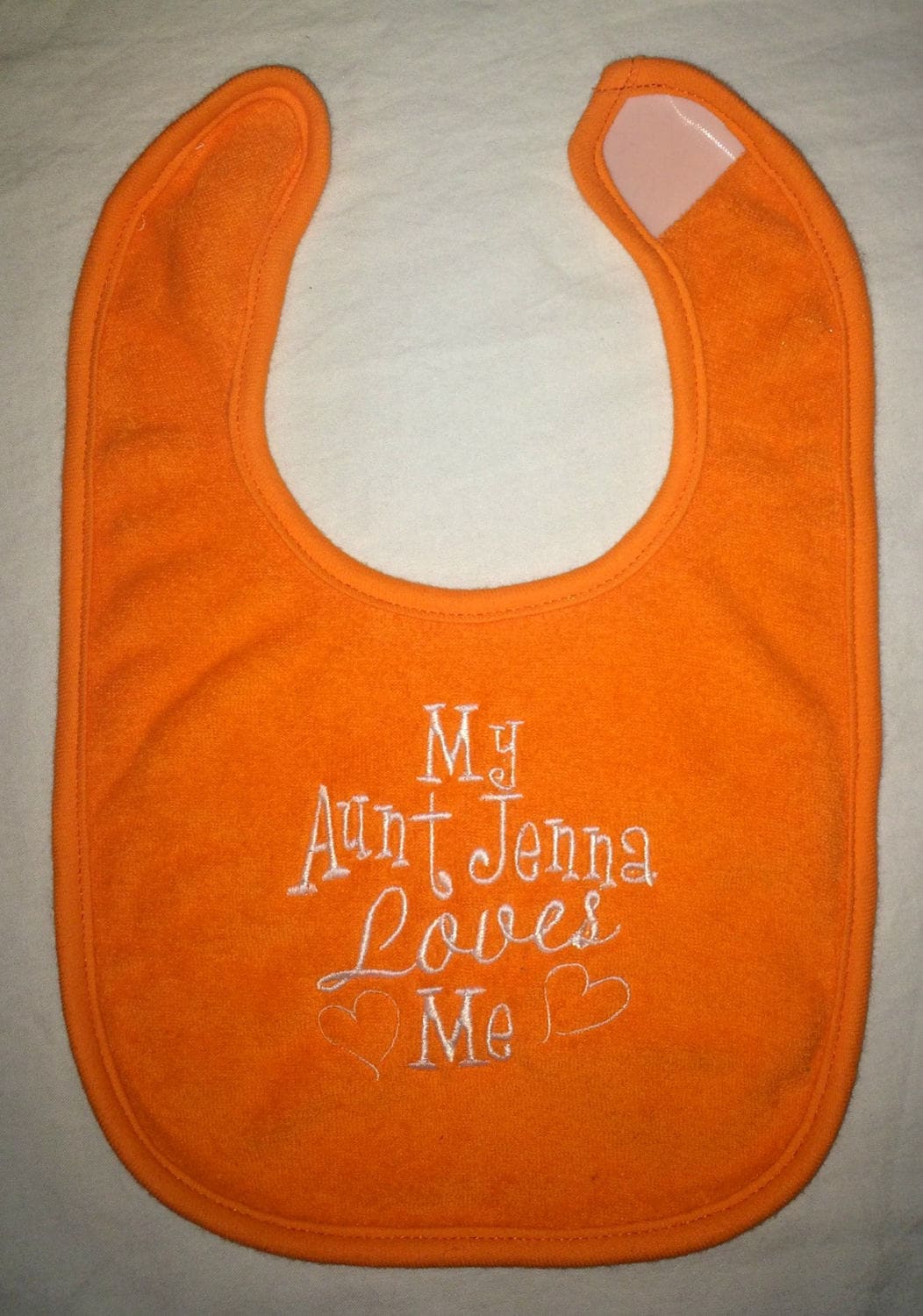 Meine Tante | Name Liebt Mich Benutzerdefinierte Bestickte Lätzchen von Etsy - BoutiqfullyYours
