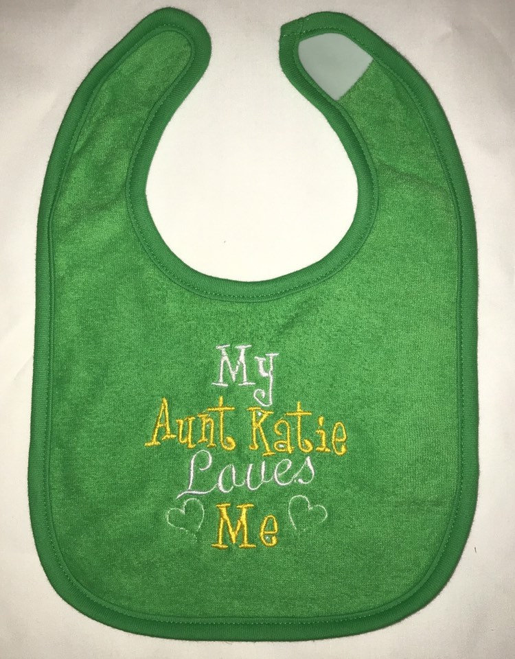 Meine Tante | Name Liebt Mich Benutzerdefinierte Bestickte Lätzchen von Etsy - BoutiqfullyYours