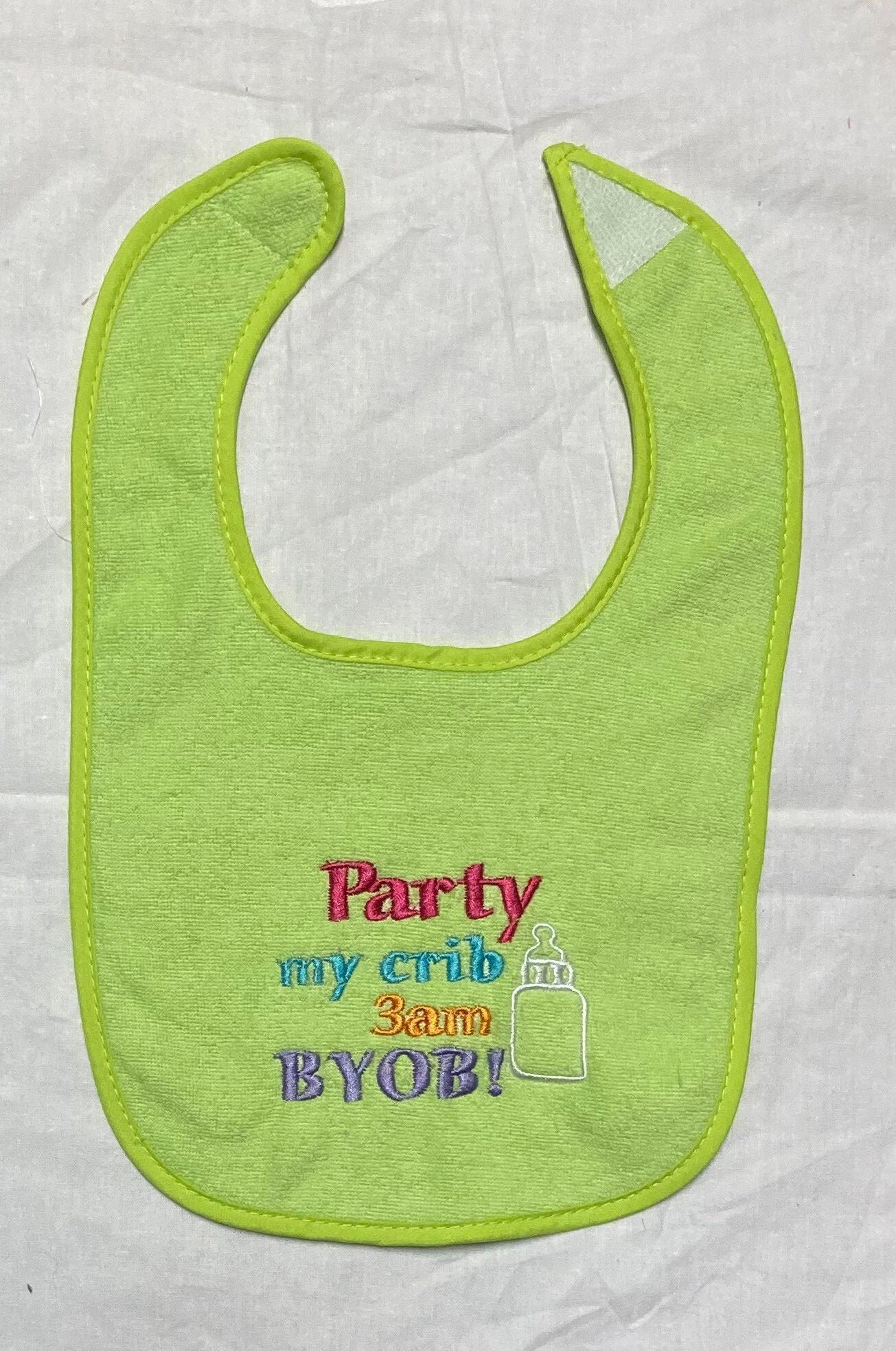Party Meine Krippe 3 Am Byob Gesticktes Lätzchen von Etsy - BoutiqfullyYours