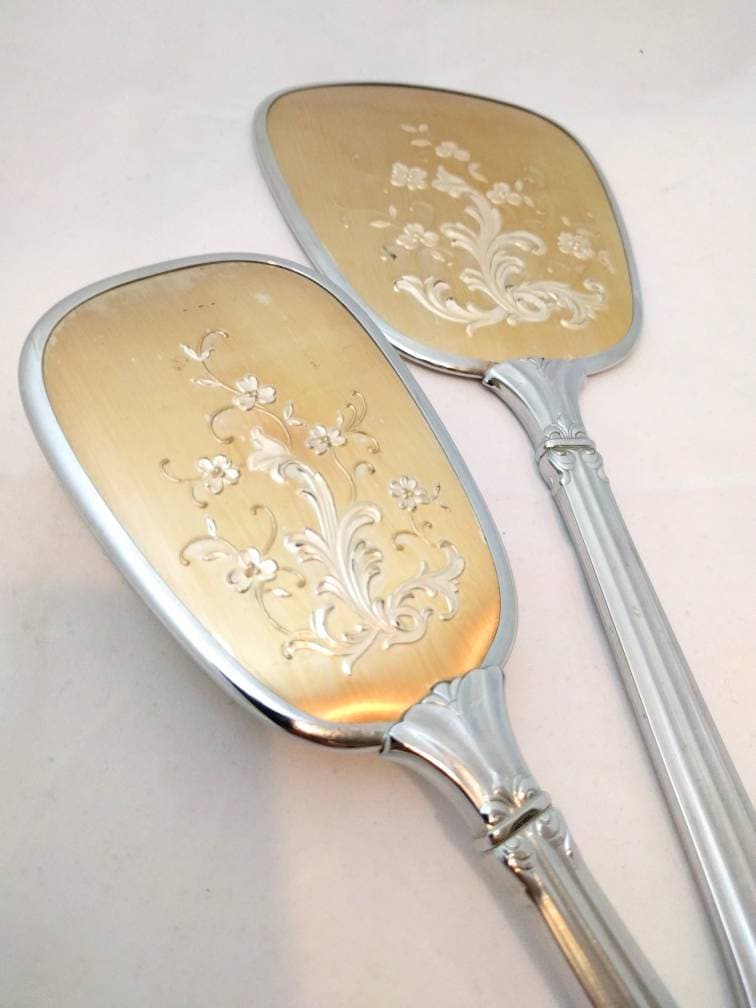 Pflegeset - Abgeschrägter Handspiegel Und Henkel Haarbürste von Etsy - BoutiqueVintageBox