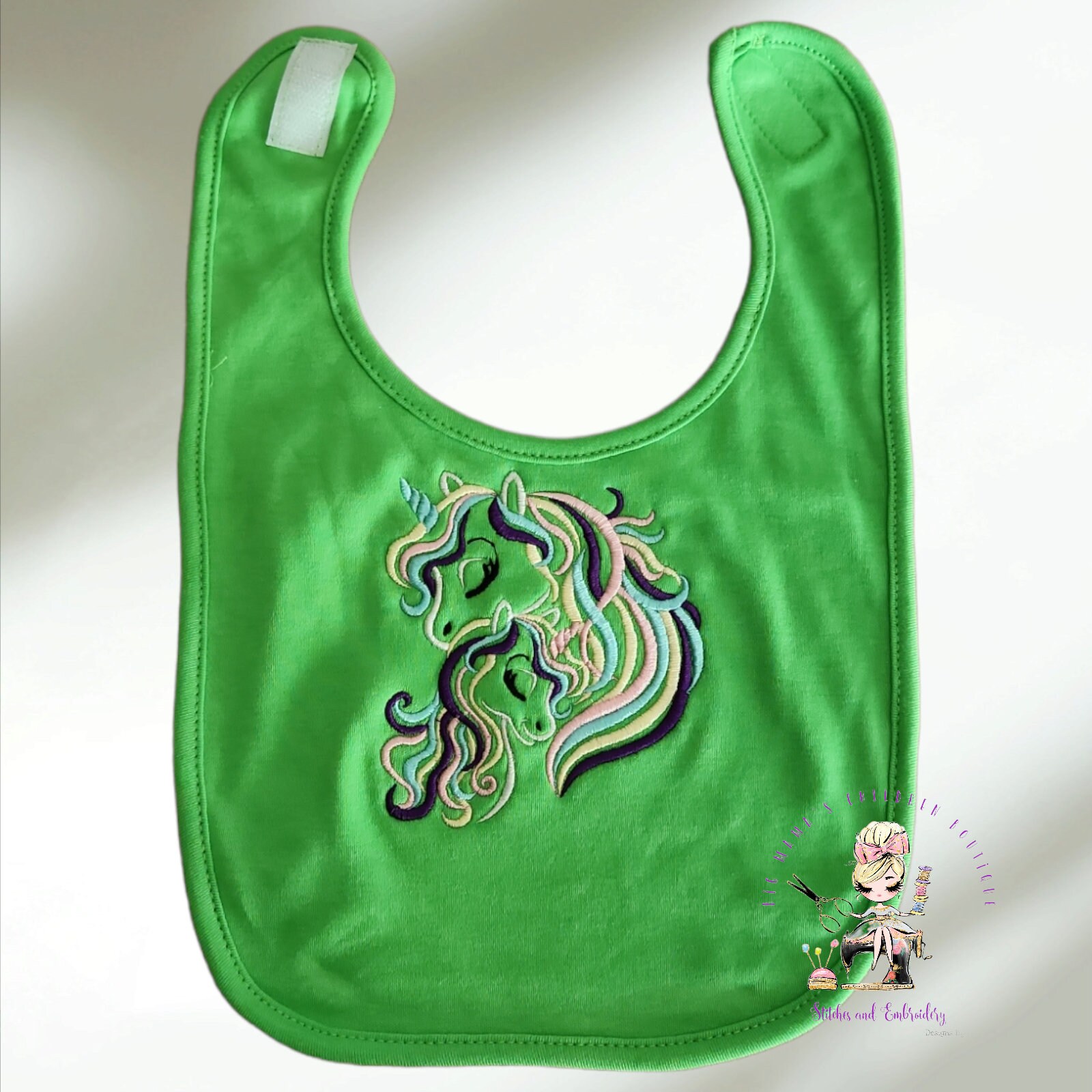 Baby Latzmit Verschiednen Motiven Und Verschiedenen Farben, Spucklatz, Latz, Unicorn/Einhorn Esel Baby Latzmit Verschiednen Motiven Und Verschiedenen Farben, Spucklatz, Latz, Unicorn/Einhorn Esel von Etsy - BoutiquebyBigMama