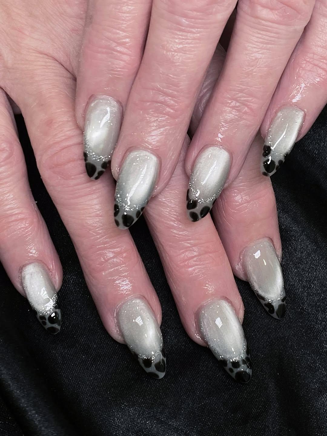 Handmade Leopard French Tip Press On Nails | Silver Grey Shimmer With Black Animal Print Trendy Almond False Handmade Leopard French Tip Press On Nails | Silver Grey Shimmer With Black Animal Print Trendy Almond False von Etsy - BrandlDesigns
