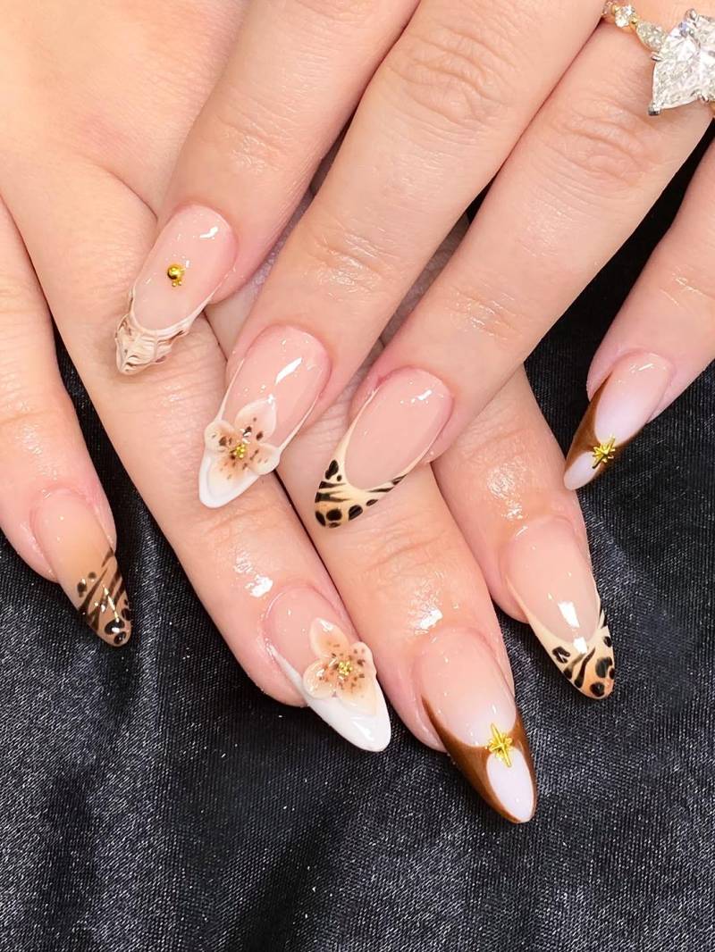 Handmade Leopard Print Press On Nails | 3D Floral & Brown French Tip Wild Glam Animal Nail Art Reusable Almond False von Etsy - BrandlDesigns