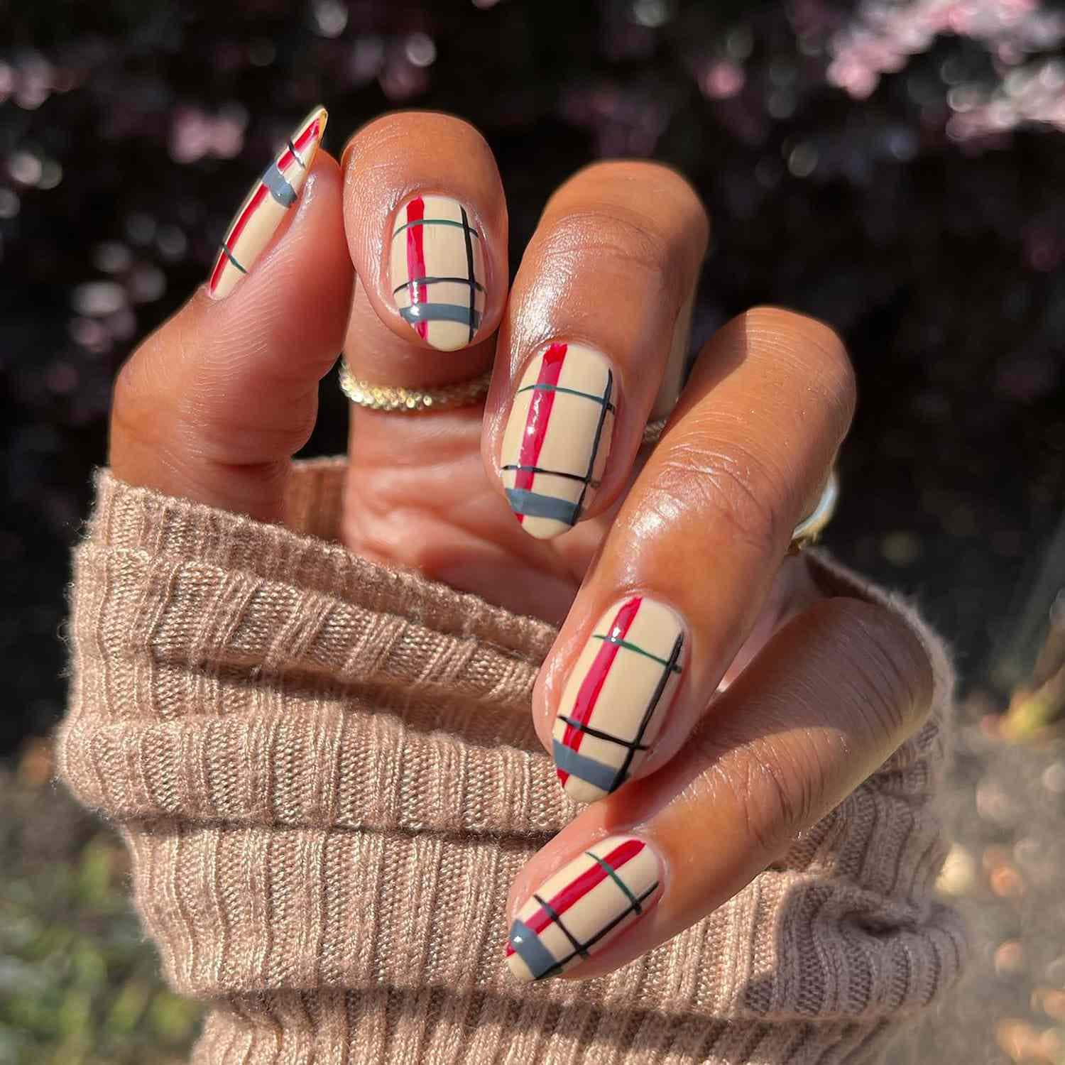 Plaid Press On Nails, On Fake Tartan Checkered Nails Set, Reusable Cozy Handmade Glue Plaid Press On Nails, On Fake Tartan Checkered Nails Set, Reusable Cozy Handmade Glue von Etsy - BrandlDesigns