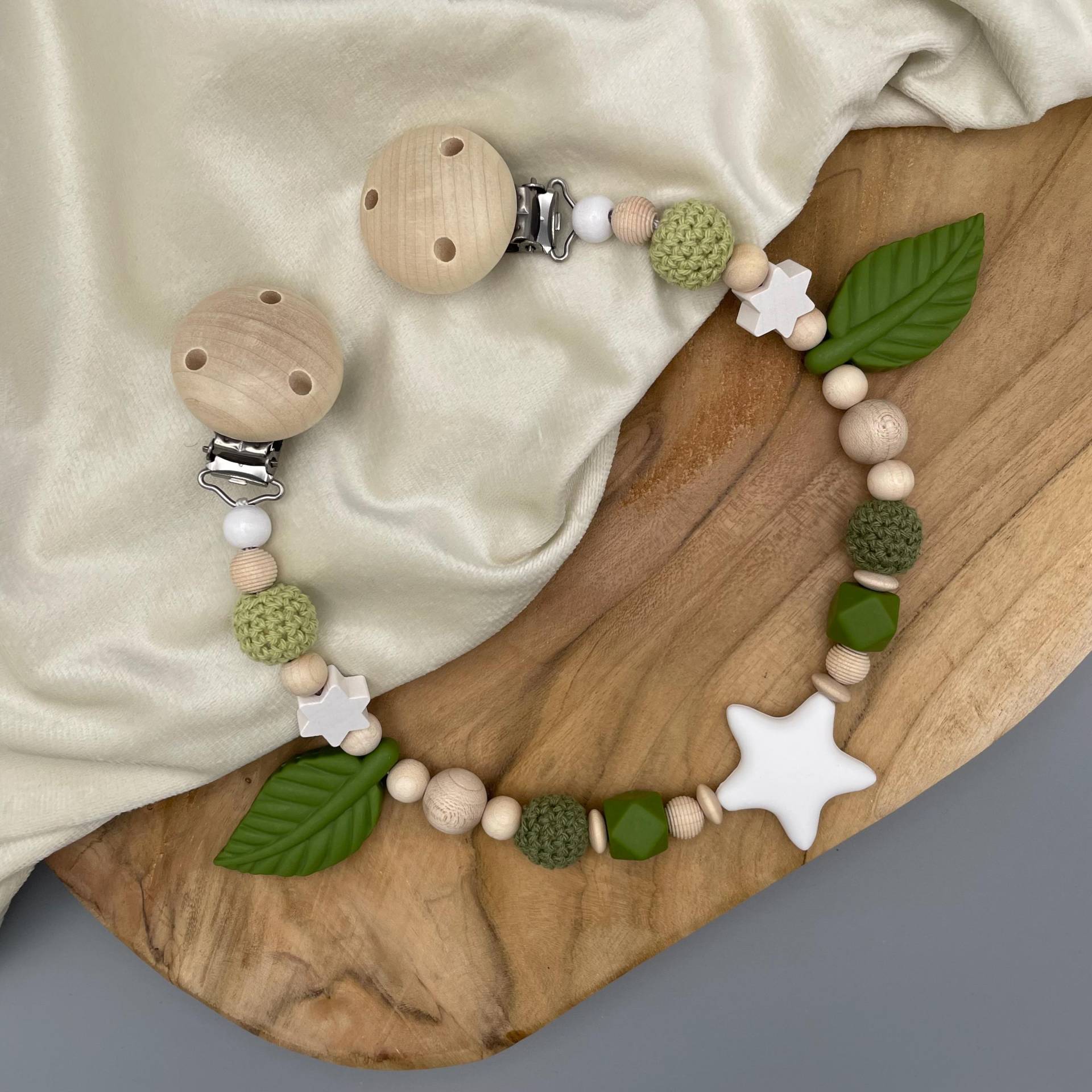 Kinderwagenkette - Sternenblatt von Etsy - BuchstabensuppeDE