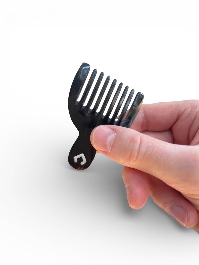 Mini Büffelhornkamm, Taschenbartkamm, Natürlicher Afro-Pick, Reise-Haarpflegewerkzeug Mini Büffelhornkamm, Taschenbartkamm, Natürlicher Afro-Pick, Reise-Haarpflegewerkzeug von Etsy - Buffagems
