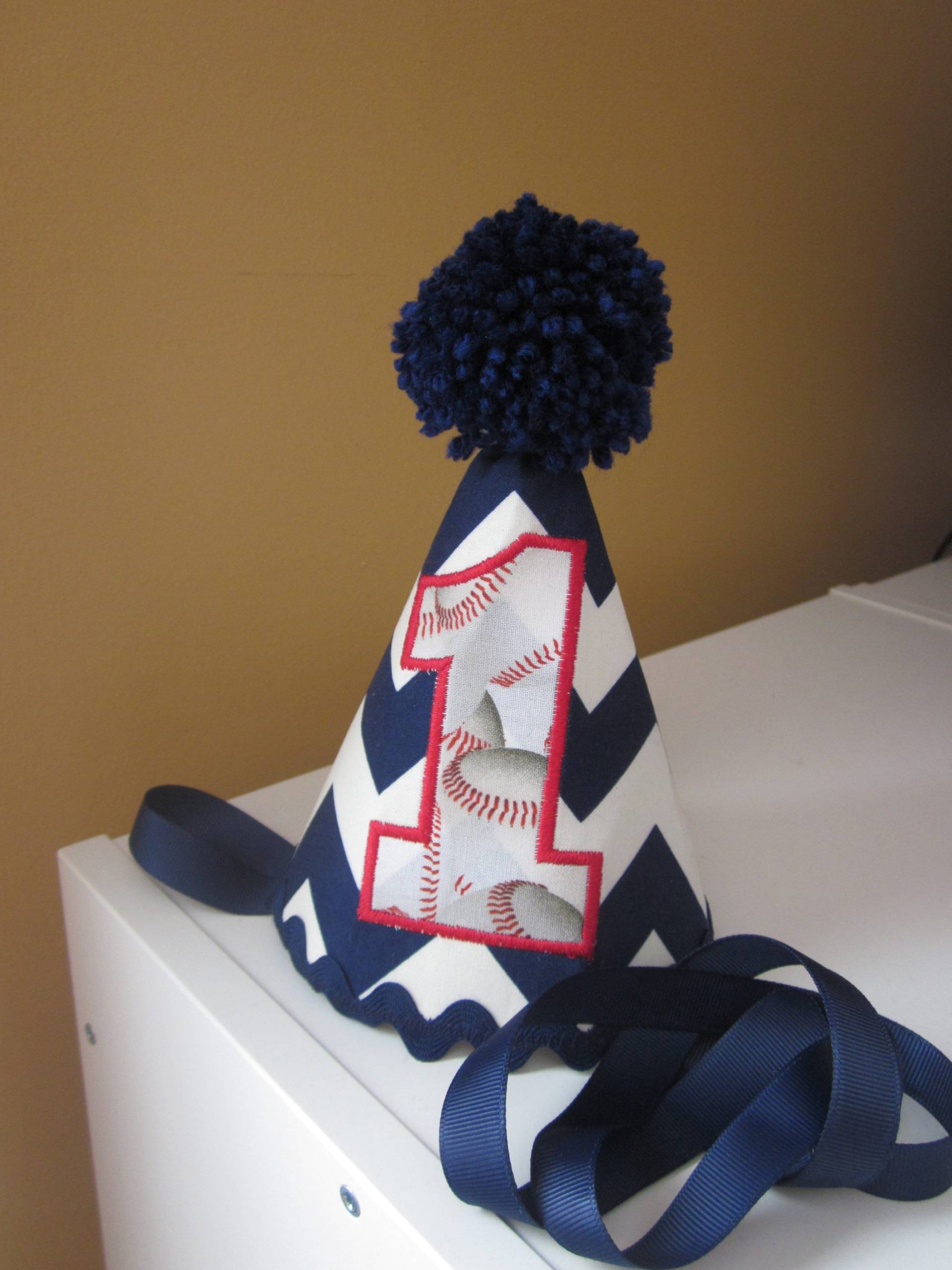 First Birthday Hat Baseball Themed Little Slugger von Etsy - BurpieBundles