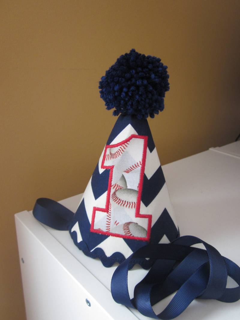 First Birthday Hat Baseball Themed Little Slugger von Etsy - BurpieBundles