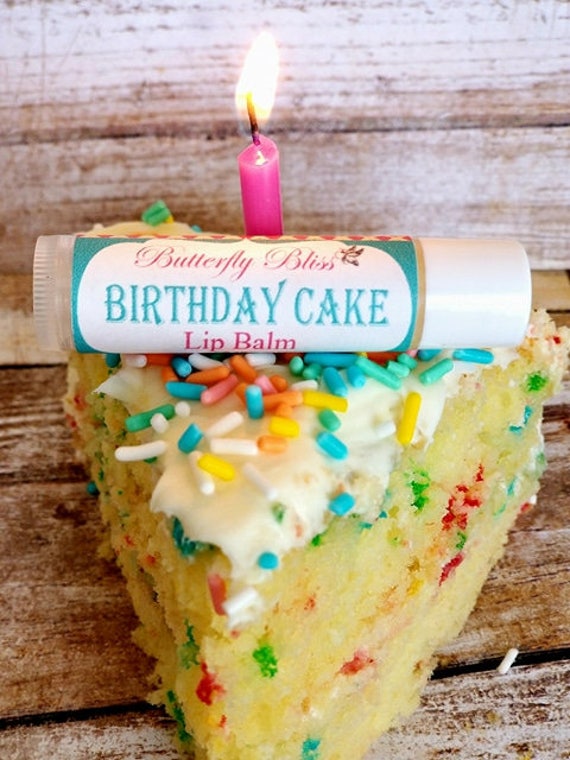Lippenbutter | Geburtstagskuchen Lippenbalsam Geburtstagsgeschenke Alles Gute Zum Geburtstag Süßer Gastgeschenke Lippenbutter | Geburtstagskuchen Lippenbalsam Geburtstagsgeschenke Alles Gute Zum Geburtstag Süßer Gastgeschenke von Etsy - ButterflyBlissShop
