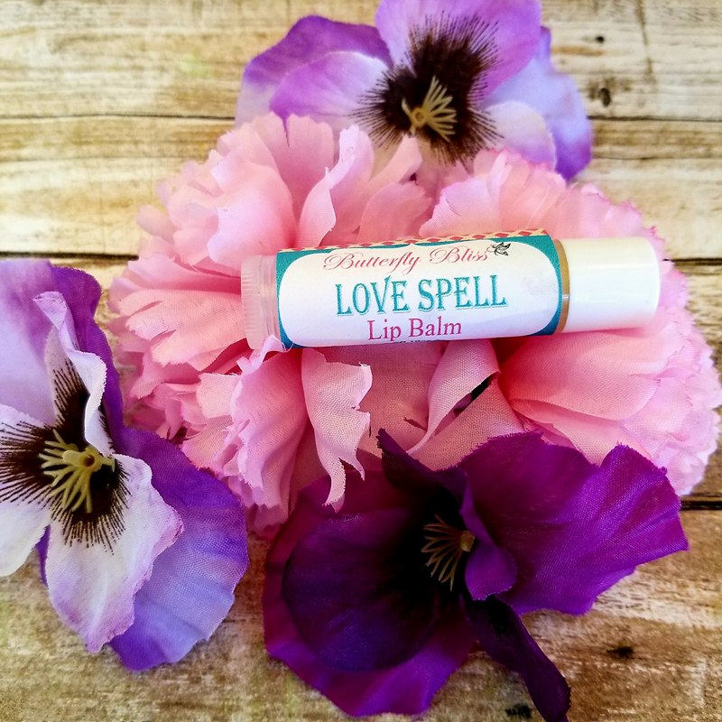 Selbstgemachtes Lippenbalsam | Liebeszauber Bio Ganz Natürlicher Bienenwachs Sheabutter Feuchtigkeitsspendend Selbstgemachtes Lippenbalsam | Liebeszauber Bio Ganz Natürlicher Bienenwachs Sheabutter Feuchtigkeitsspendend von Etsy - ButterflyBlissShop